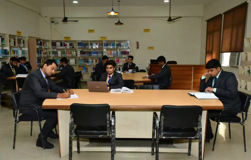 Life at GNIOT Campus